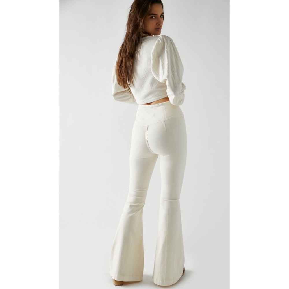 FREE PEOPLE Venice Beach Flare Jeans